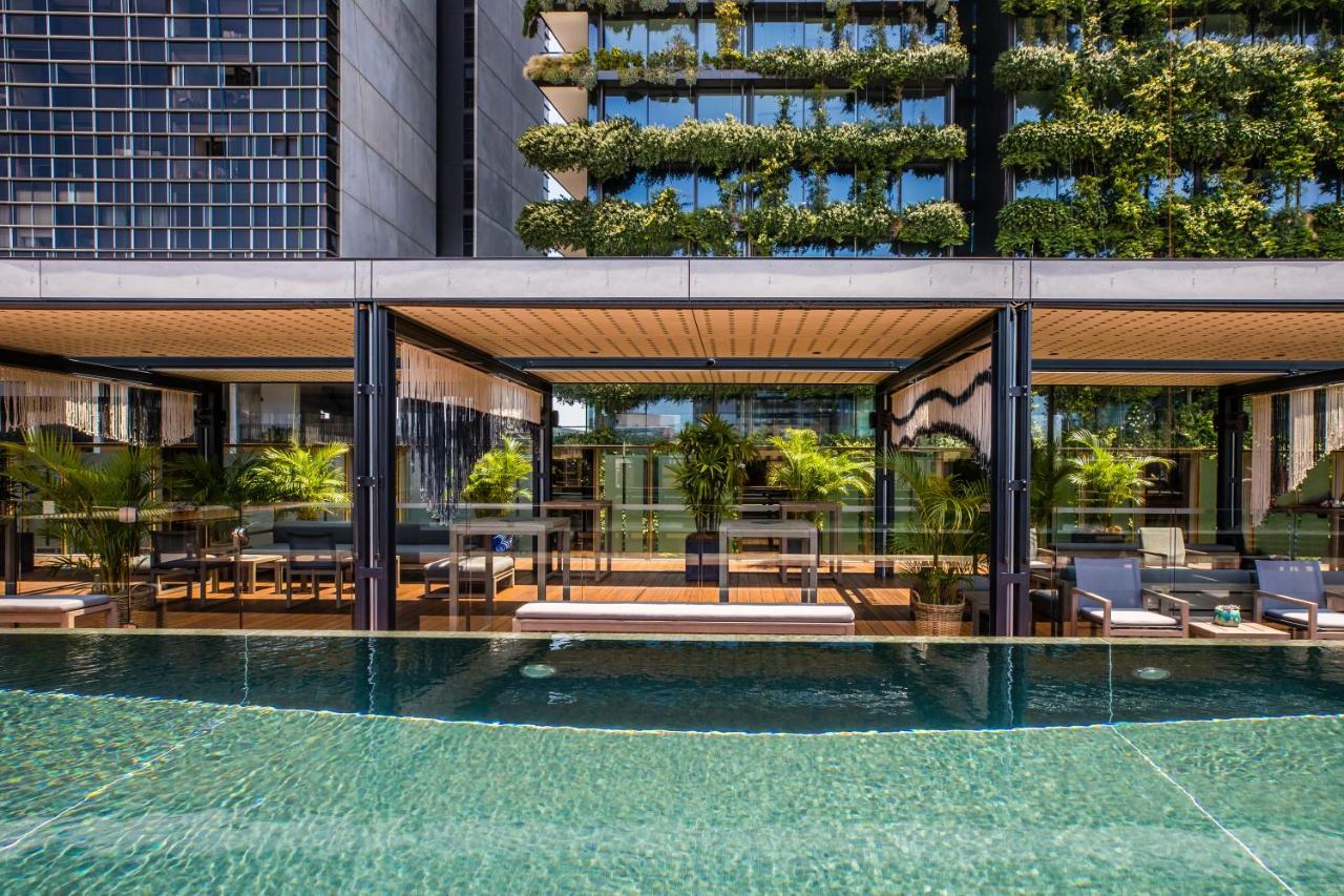 The Old Clare By Ode Hotels Sidney Exterior foto The pool at the hotel